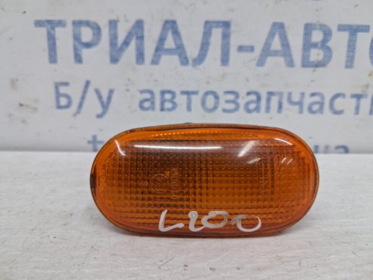 Повторитель поворотника Mitsubishi L200 2006-2015 8351A003 (Арт. 61294)