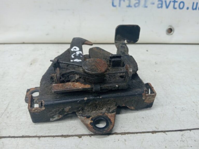 Замок капота Hyundai I30 2007-2012 811302L000 (Арт. 61727)