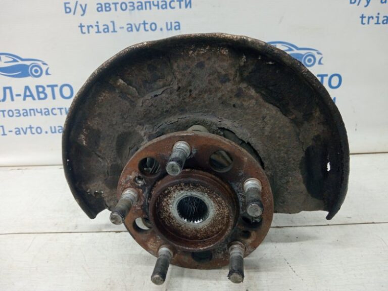 Кулак поворотный левый со ступицей SsangYong Rexton 2006-2012 4121109004 (Арт. 61782)