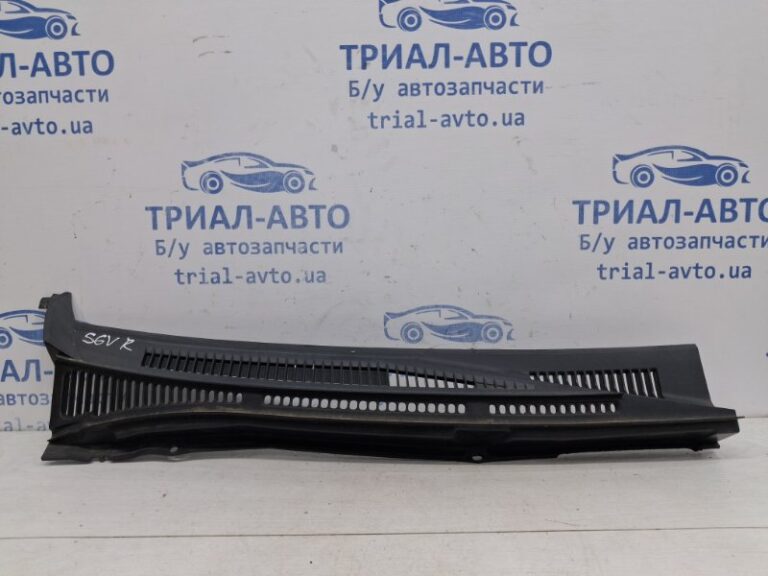 Дефлектор дворников Suzuki Grand Vitara JT 2.0 БЕНЗИН J20A прав. (б/у)
