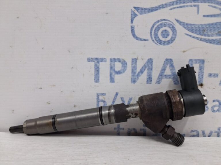 Форсунка топливная Kia Sportage 2010-2016 338002A800 (Арт. 61973)