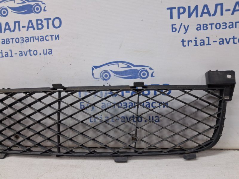 Решетка бампера центральная Suzuki Grand Vitara 2005-2016 7172165J00 (Арт. 62035) Решетка бампера центральная Suzuki Grand Vitara 2005-2016 7172165J00 (Арт. 62035)