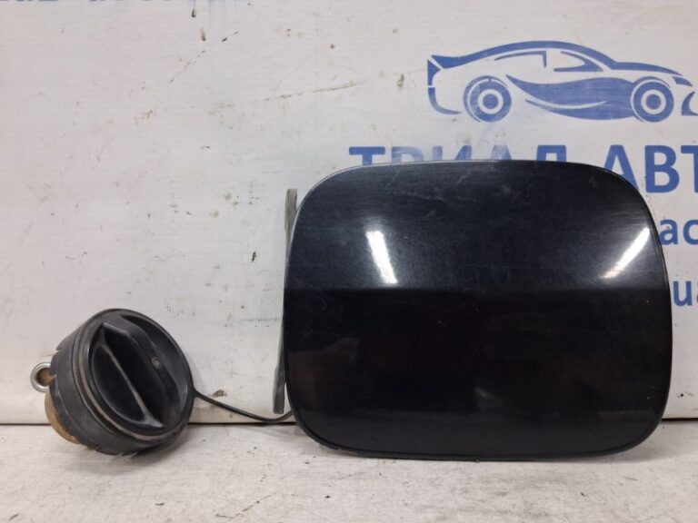 Лючок бака Toyota Avensis 2002-2010 7735005020 (Арт. 62280)