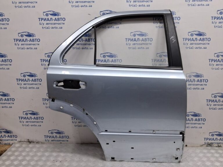 Дверь задняя правая Kia Sorento 2002-2011 770043E111 (Арт. 62292)