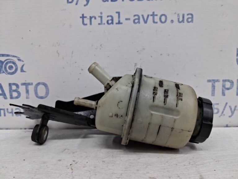 Бачок ГУР Nissan Navara 2004-2015 49180EB300 (Арт. 62576)