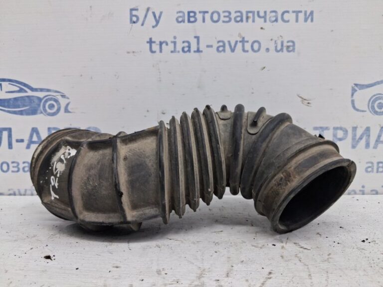 Патрубок воздушного фильтра Toyota Avensis 2002-2010 178810D200 (Арт. 62839)