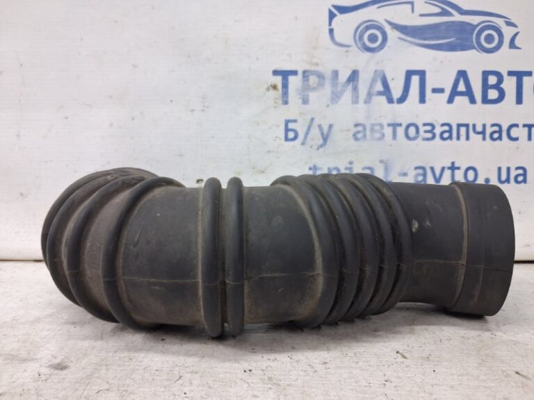 Патрубок воздушного фильтра Suzuki SX4 2006-2014 1376680J00 (Арт. 62980)