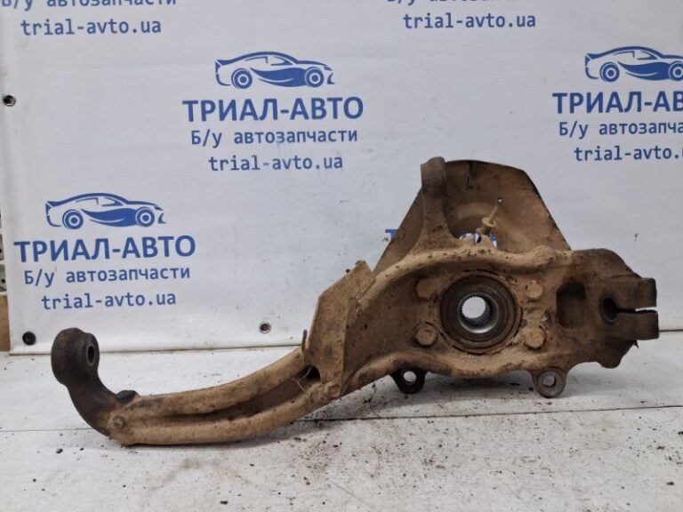 Кулак поворотный левый со ступицей Nissan Navara 2004-2015 40015EB000 (Арт. 63044)