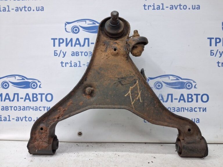 Рычаг передний нижний правый Nissan Navara 2004-2015 54500EB300 (Арт. 63184)