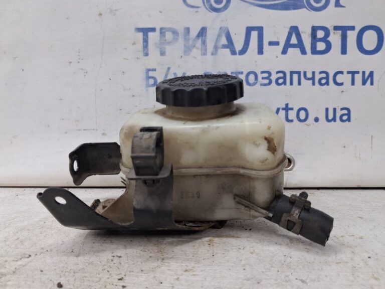 Бачок главного тормозного цилиндра Lexus RX 350 2003-2009 472200E010 (Арт. 63390)