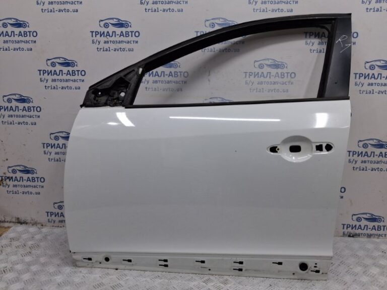 Дверь передняя левая Renault Megane 2008-2016 801015772R (Арт. 63461)