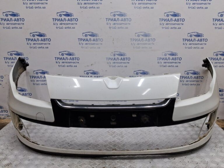 Бампер передний Renault Megane 2008-2016 620220035R (Арт. 63497)