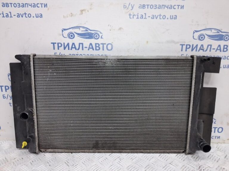 Радиатор основной Toyota Auris 2006-2012 164000D400 (Арт. 63506)