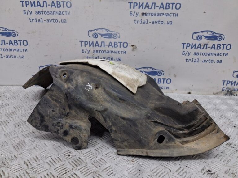 Подкрылок передний правый Renault Megane 2008-2016 63845286R (Арт. 63544)