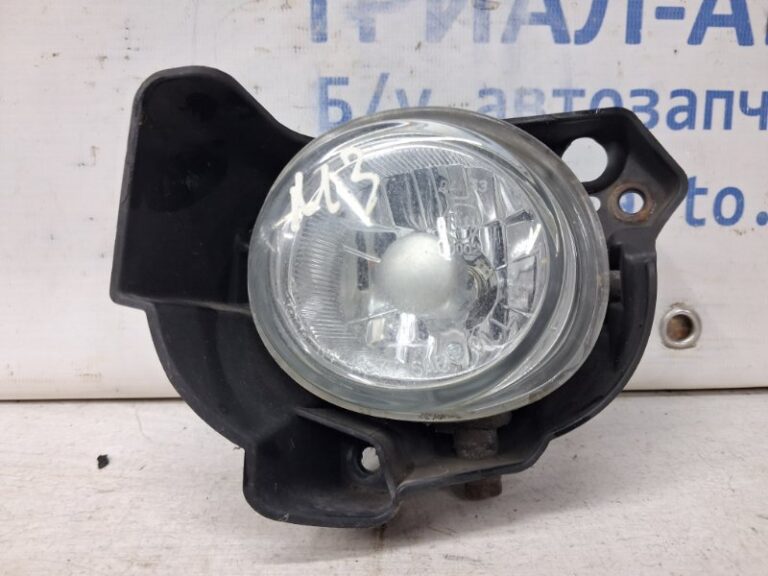 Фара противотуманная левая Mazda 3 2013-2019 TK2151690A (Арт. 63568)