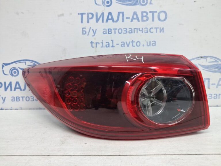 Фонарь задний внешний левый Mazda 3 2013-2019 B45D51160 (Арт. 63609)