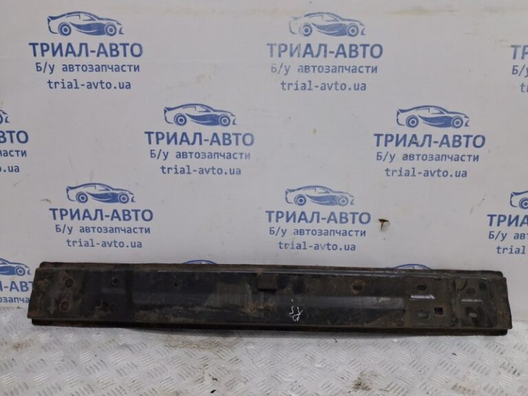 Усилитель бампера задний Toyota Auris 2006-2012  (Арт. 63777)