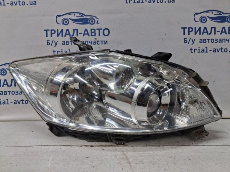 Фара правая галоген Toyota Auris 2006-2012  (Арт. 63791)