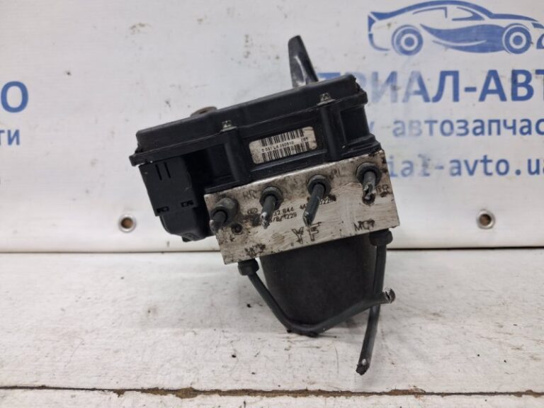 Блок abs Toyota Auris 2006-2012 4405002610 (Арт. 63861)