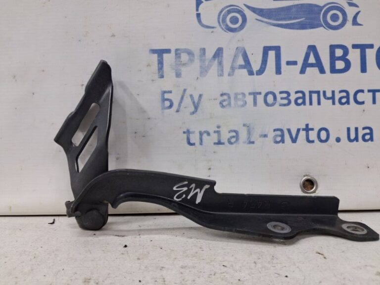Петля капота правая Mazda 3 2013-2019 B45A52410A (Арт. 63911)