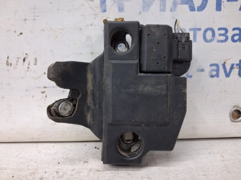 Замок крышки багажника Toyota Camry 2006-2011  (Арт. 64052)