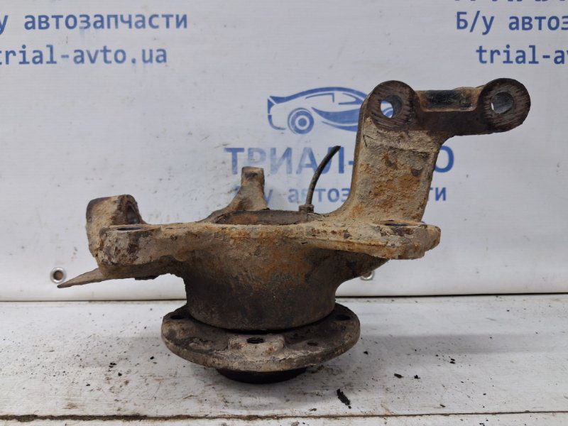 Кулак поворотный левый со ступицей Renault Megane 2008-2016 400154705R (Арт. 64139) Кулак поворотный левый со ступицей Renault Megane 2008-2016 400154705R (Арт. 64139)