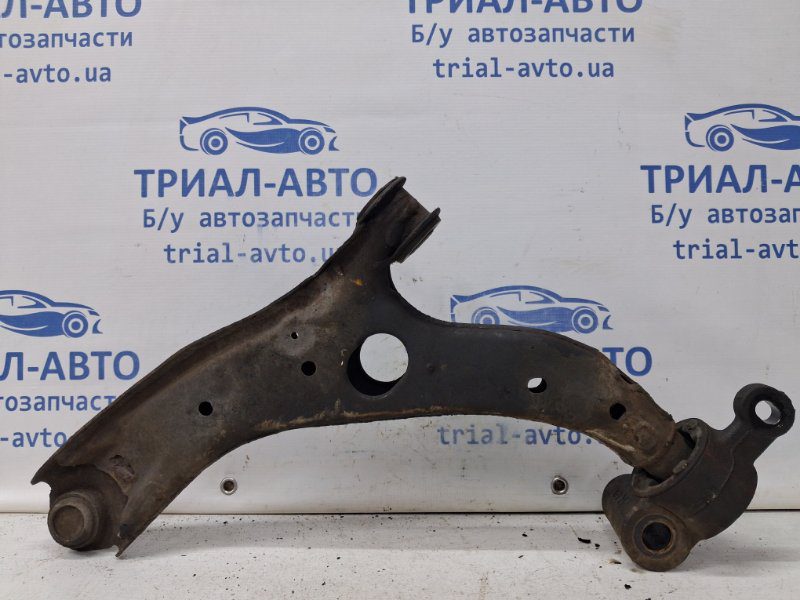 Рычаг правый Mazda 3 2013-2019 B60P34300 (Арт. 64194) Рычаг правый Mazda 3 2013-2019 B60P34300 (Арт. 64194)