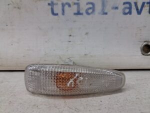 Повторитель поворотника Mitsubishi ASX 2010- 8351A039 (Арт. 64355)