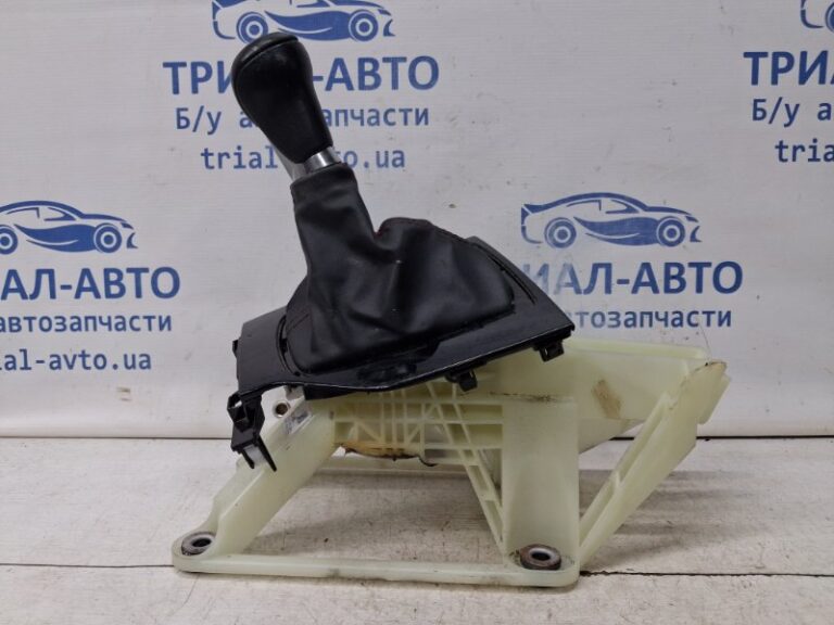 Кулиса переключения МКПП Mazda 3 2013-2019 KE4046100B (Арт. 64391)