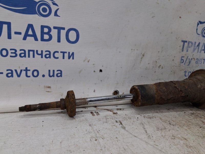 Амортизатор Передний Toyota Prado 2002-2009 4851069165 (Арт. 64446) Амортизатор Передний Toyota Prado 2002-2009 4851069165 (Арт. 64446)