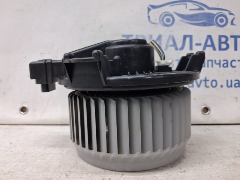 Моторчик печки Suzuki SX4 2006-2014 7415063J00 (Арт. 64809)