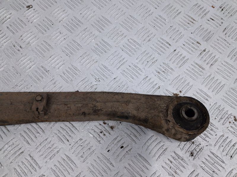Рычаг задней подвески продольный правый Mitsubishi Pajero Sport 1996-2008 MR234271 (Арт. 64854) Рычаг задней подвески продольный правый Mitsubishi Pajero Sport 1996-2008 MR234271 (Арт. 64854)