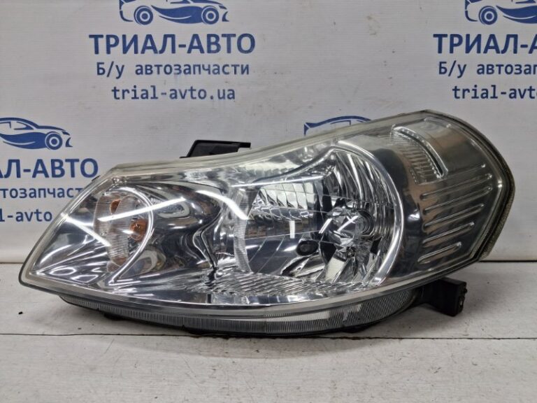 Фара левая галоген Suzuki SX4 2006-2014 3532079J10 (Арт. 64876)