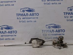 Замок двери задний правый Mitsubishi Pajero Sport 1996-2008 MR313410 (Арт. 64960)