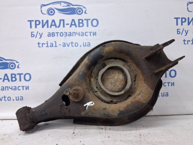 Рычаг задней подвески нижний поперечный (под пружину) Chevrolet Captiva 2006-2018 20756282 (Арт. 65337)