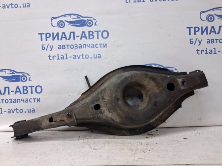 Рычаг задней подвески нижний поперечный (под пружину) Mazda 3 2013-2019  (Арт. 65340)