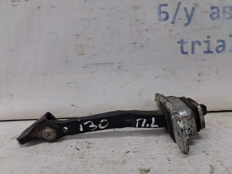 Ограничитель двери передний левый Hyundai I30 2007-2012 79380-2L000 (Арт. 65549)