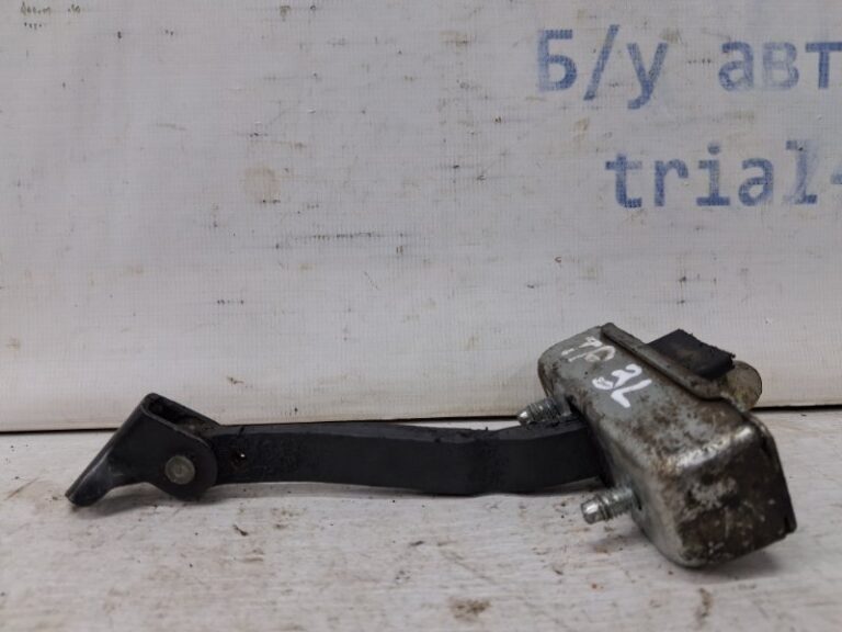 Ограничитель двери задний левый Toyota Prado 2002-2009 6863060120 (Арт. 65569)