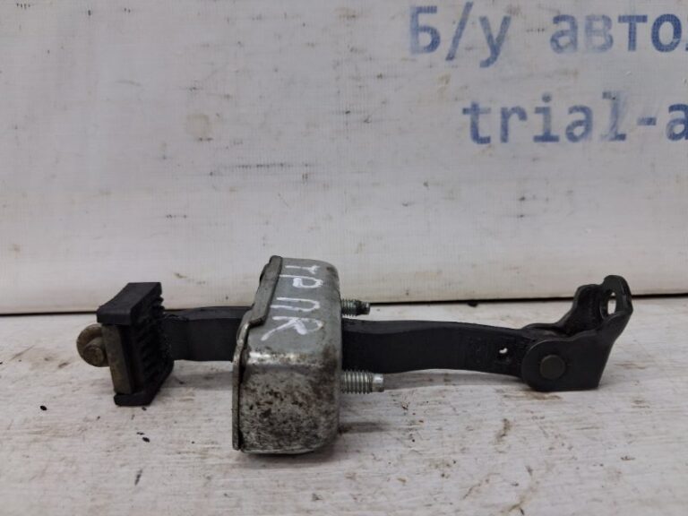 Ограничитель двери передний правый Toyota Prado 2002-2009 6861060100 (Арт. 65572)