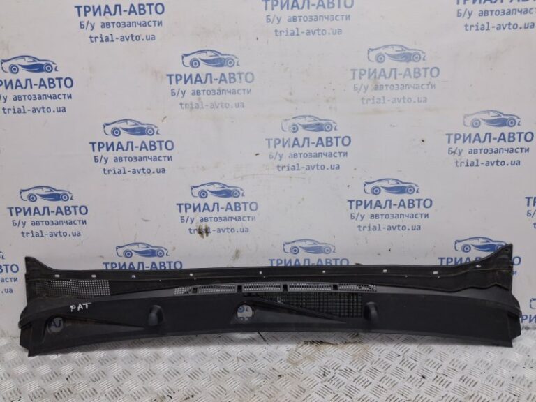 Дефлектор дворников Nissan Pathfinder 2004-2014  (Арт. 65774)