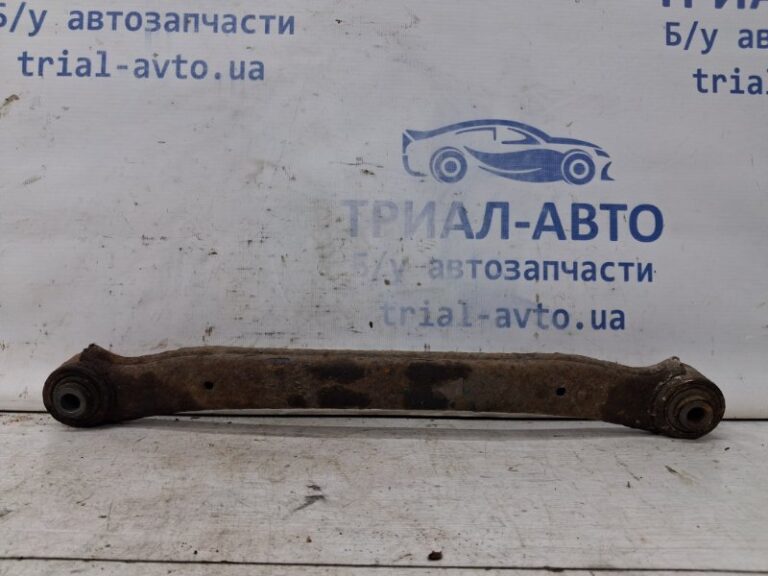 Рычаг задний поперечный Kia Ceed 2006-2012 551001H000 (Арт. 66215)