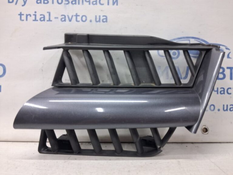 Решетка радиатора Mitsubishi Outlander 2003-2006 MN175977 (Арт. 66409)