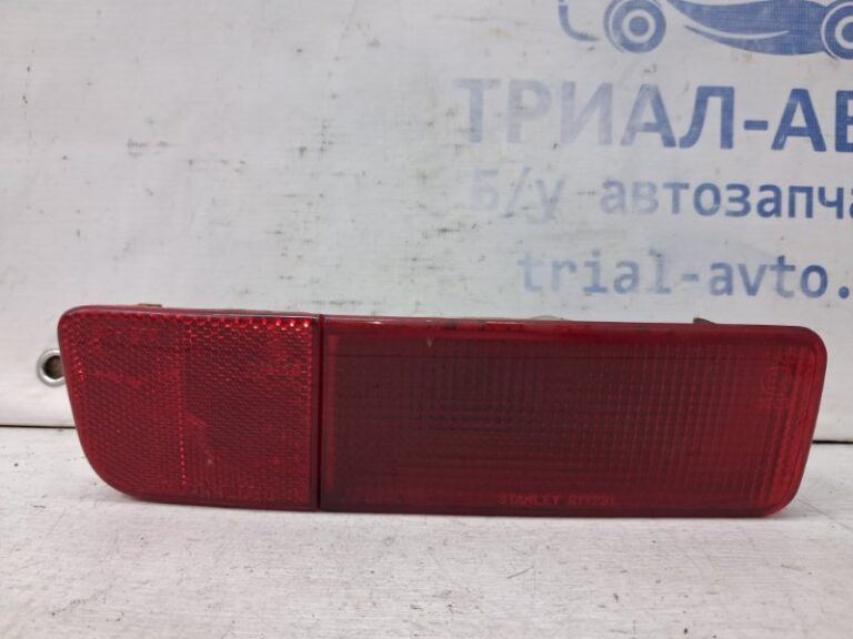 Катафот левый Mitsubishi Outlander 2003-2006 MN126573 (Арт. 66414)
