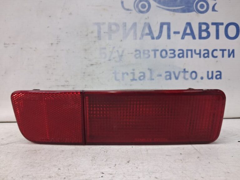 Катафот левый Mitsubishi Outlander 2003-2006 MN126573 (Арт. 66465)