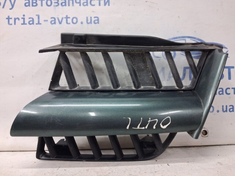 Решетка радиатора Mitsubishi Outlander 2003-2006 MN175977 (Арт. 66604)