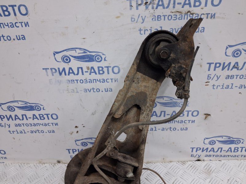 Рычаг задней подвески продольный правый Mitsubishi Outlander 2003-2006 4120A006 (Арт. 66676) Рычаг задней подвески продольный правый Mitsubishi Outlander 2003-2006 4120A006 (Арт. 66676)