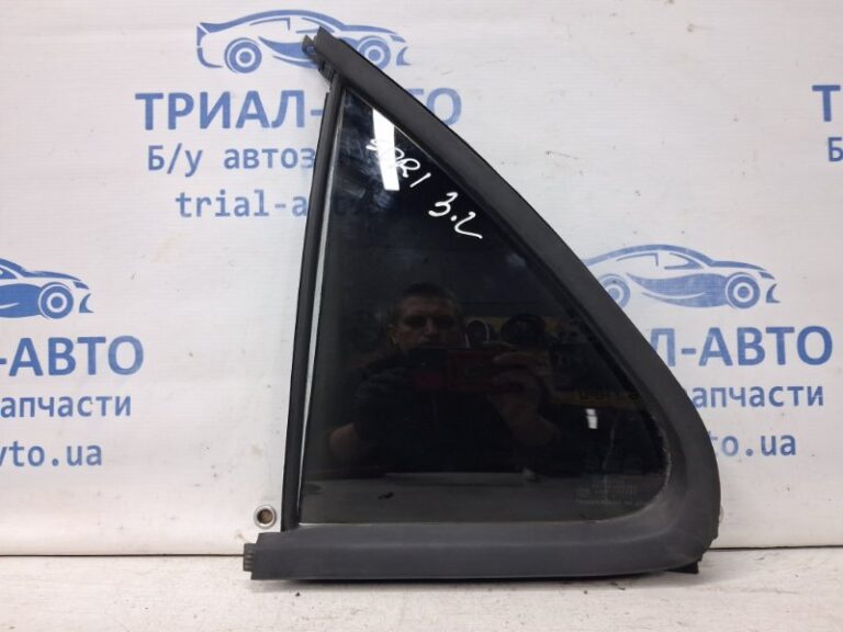 Стекло двери задней правой (форточка) Kia Sorento 2002-2011  (Арт. 66700)