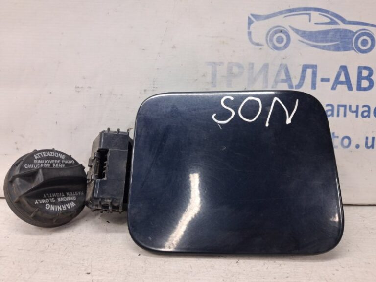 Лючок бака Hyundai Sonata 2004-2010 695103K000 (Арт. 66778)