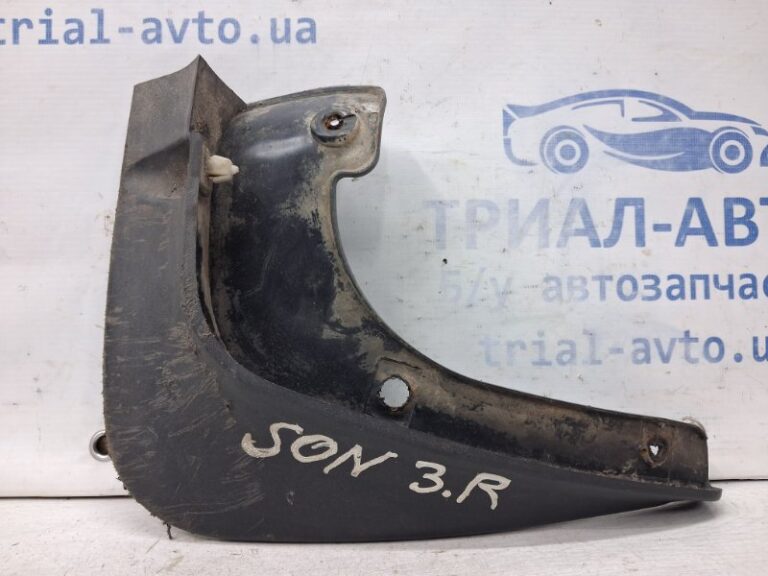 Брызговик задний правый Hyundai Sonata 2004-2010 868423K000 (Арт. 66918)