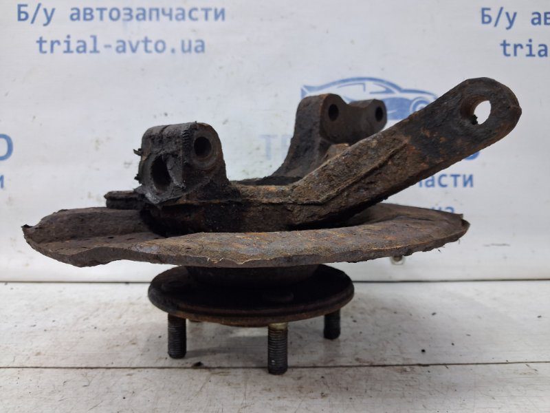 Кулак поворотный правый со ступицей Mitsubishi Outlander 2003-2006 MR491326 (Арт. 67030) Кулак поворотный правый со ступицей Mitsubishi Outlander 2003-2006 MR491326 (Арт. 67030)